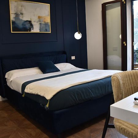 Gloden House Apartments 陶尔米纳 外观 照片