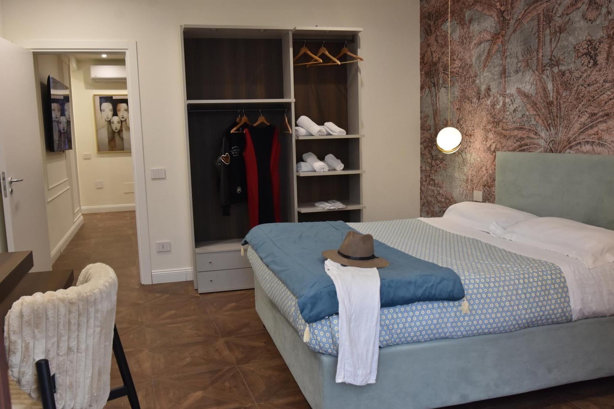 Gloden House Apartments 陶尔米纳 外观 照片